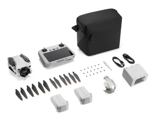 Квадрокоптер DJI Mini 3 with DJI RC Remote Fly More Combo (CP.MA.00000613.01)