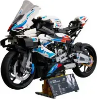 Конструктор LEGO Technic™ 42130 BMW M 1000 RR (42130)