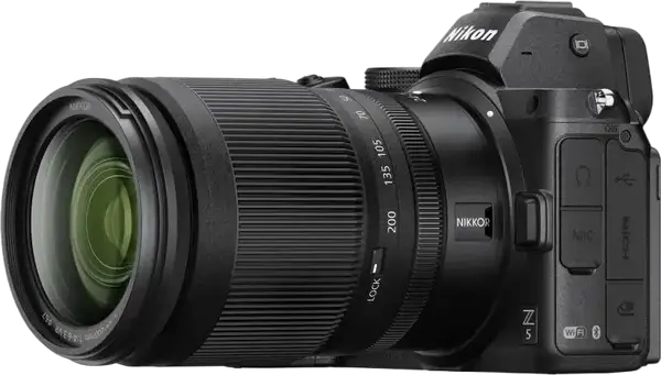 Беззеркальный фотоаппарат Nikon Z5 + 24-200mm f/4-6.3 VR (VOA040K004)
