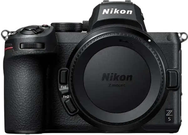 Беззеркальный фотоаппарат Nikon Z5 + 24-200mm f/4-6.3 VR (VOA040K004)